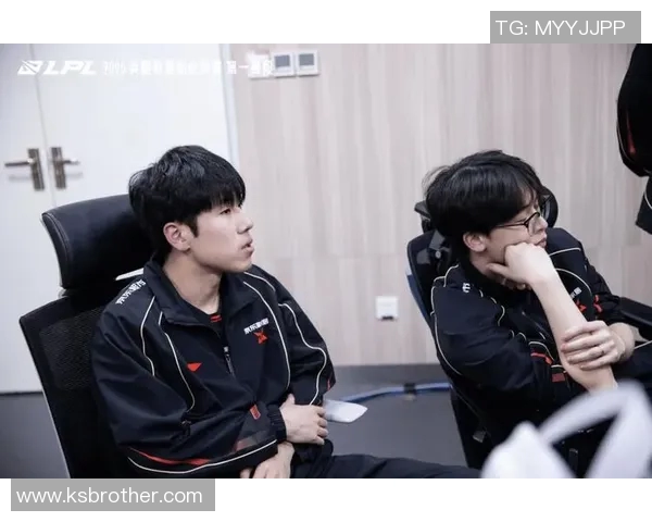 赛后复盘:分析WE与JDG在比赛中的团队配合与战术执行