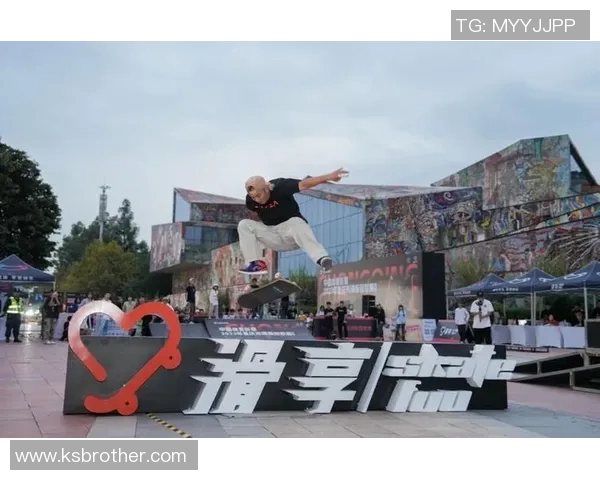 重庆滑板队的耐力之旅揭秘：激情与坚持的完美结合